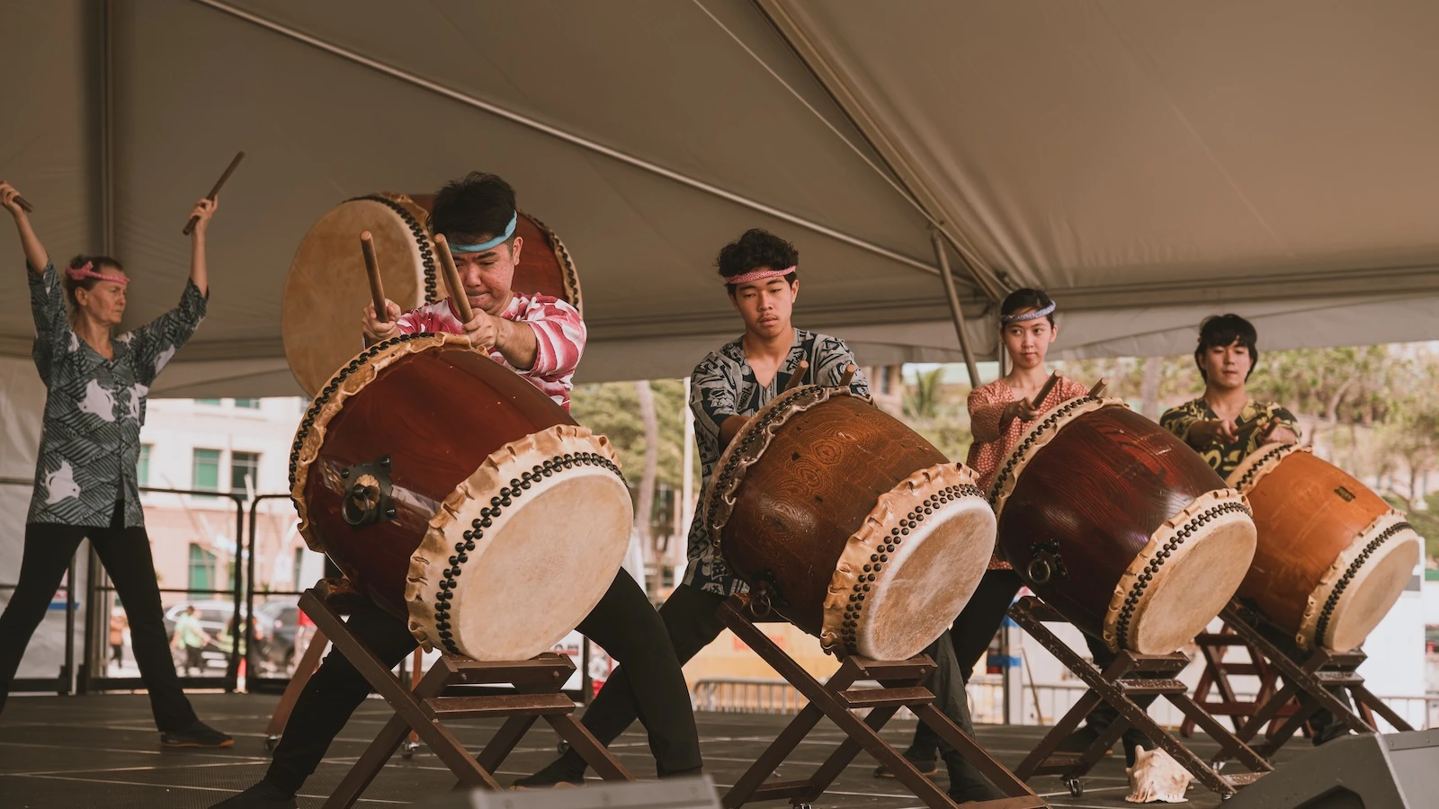 drumming