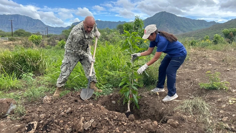 Navy Region Hawaiʻi showcases ‘250 acts of community service’ ahead of 250th birthday
