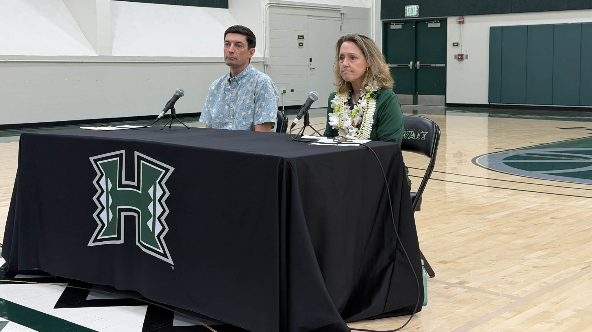 Hawai‘i women's basketball head coach Laura Beeman announces retirement