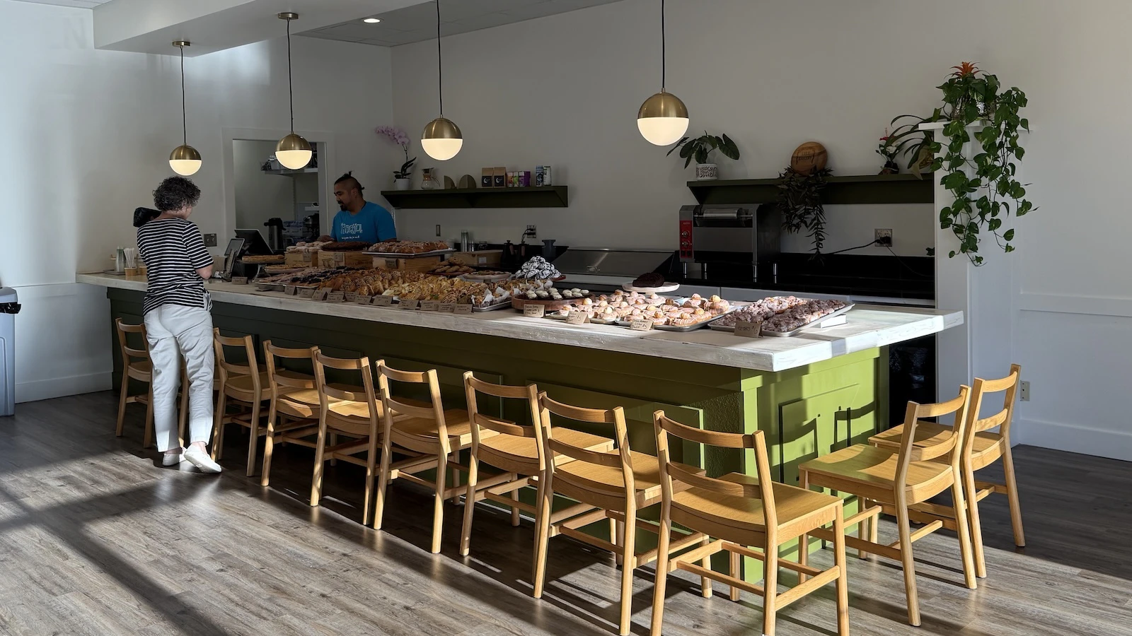 Lele's Bakery interior