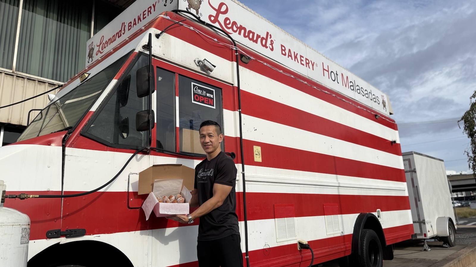 Leonard’s Bakery has a new malasada mobile location