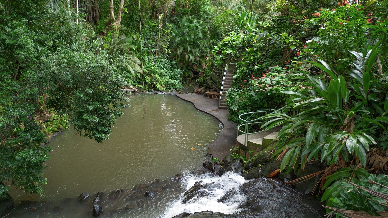 The outdoor area at Lihiwai.