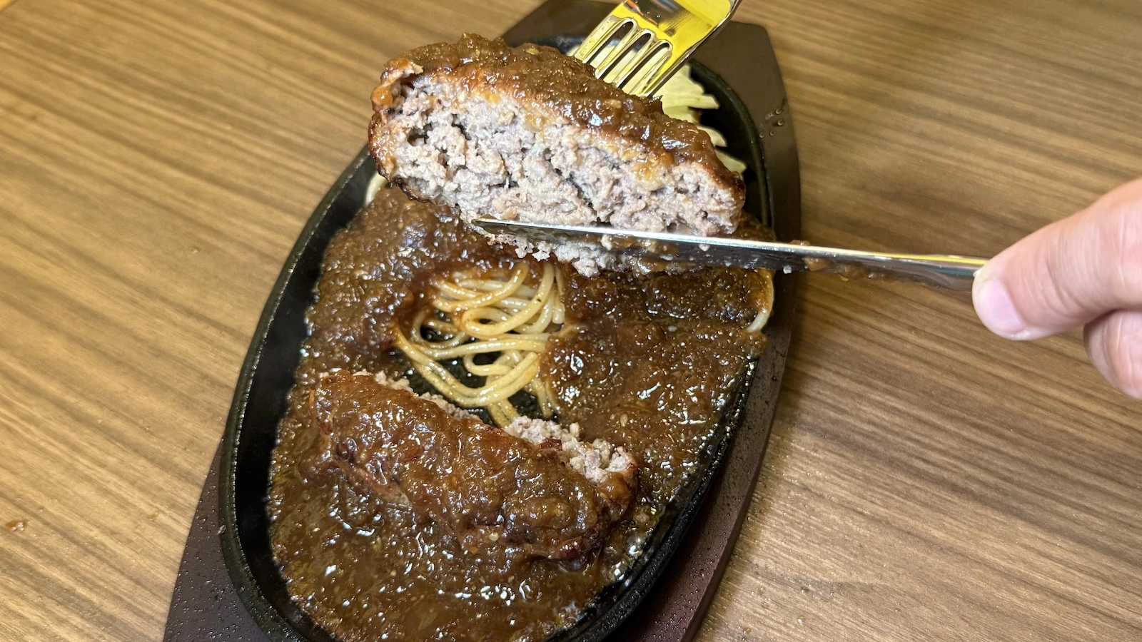 hamburger steak cross section