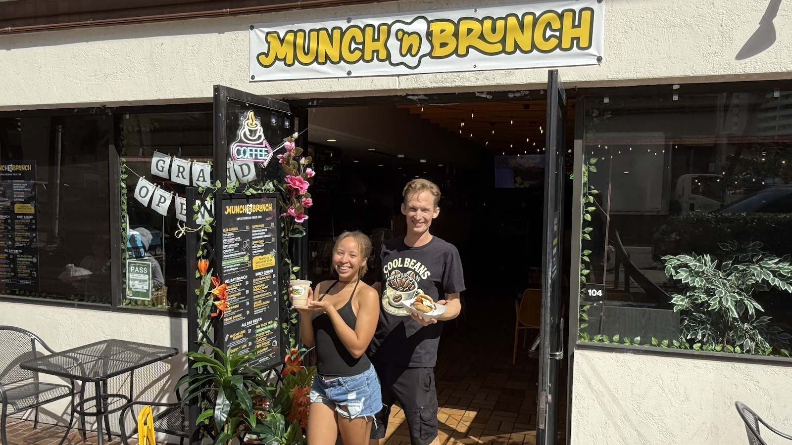 Munch ʻN Brunch opens new Waikīkī café