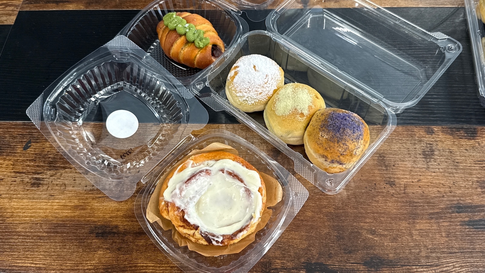 cream pan flight