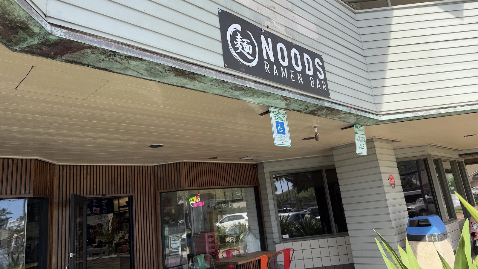 Noods Ramen Bar sign