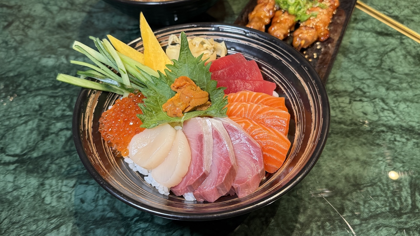 chirashi bowl