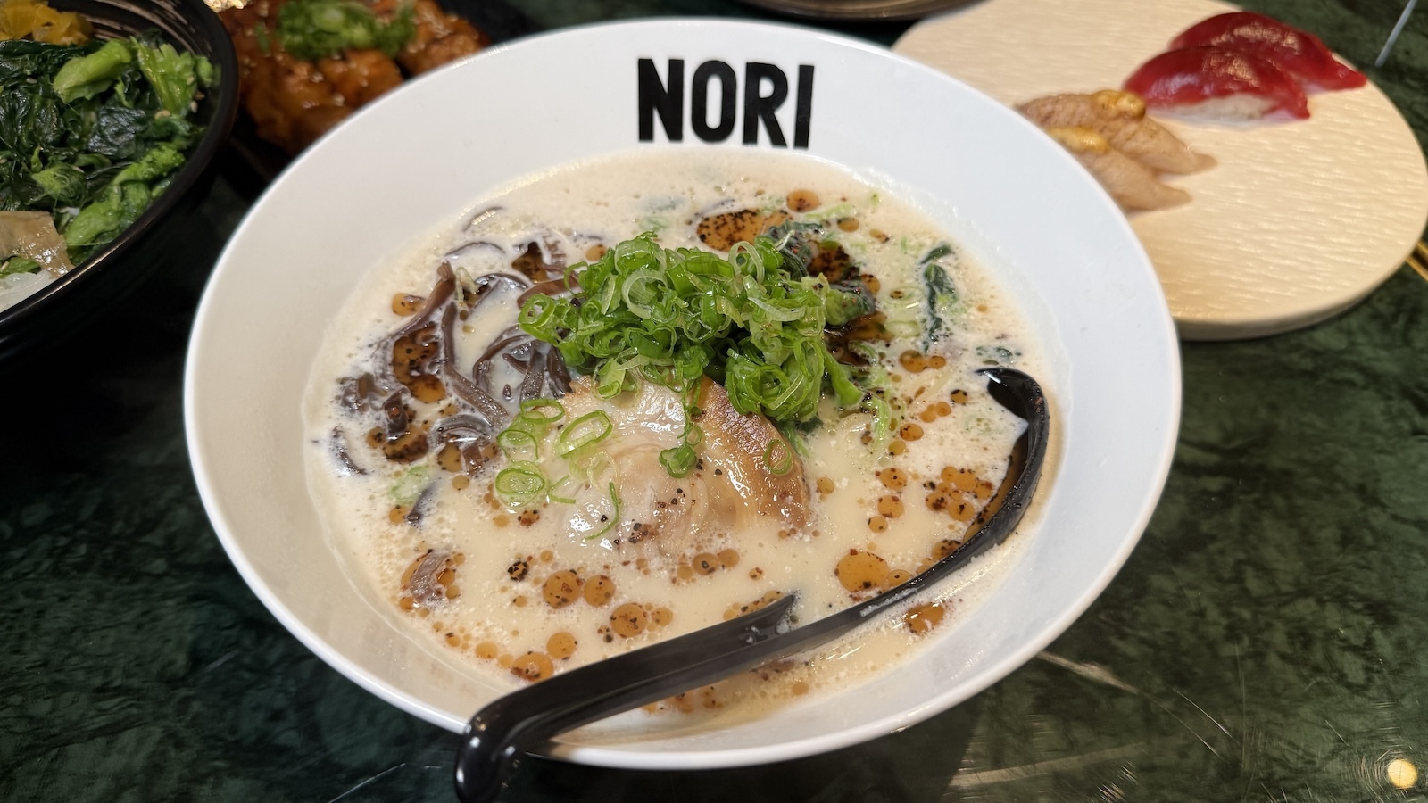 tonkotsu ramen