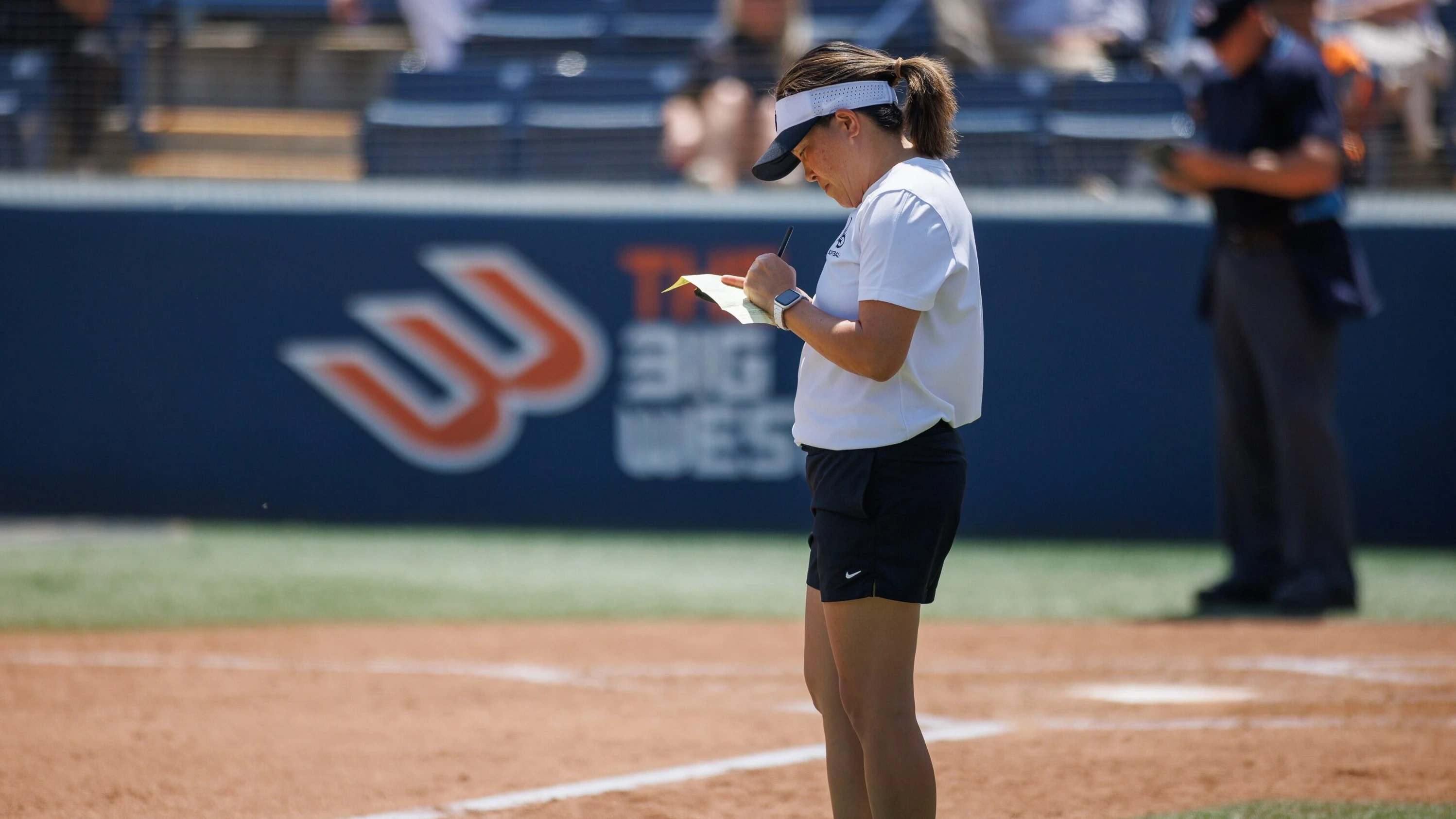Hawai‘i hires Panita Thanatharn as new head softball coach