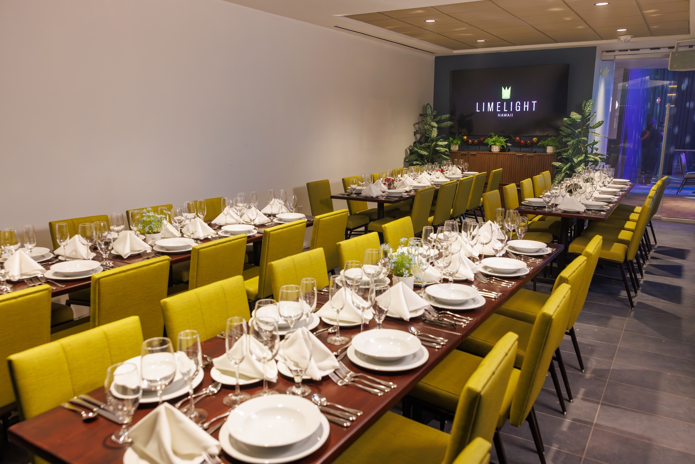 Limelight Hawaiʻi is designed to host events such as weddings or a Mother's Day brunch.