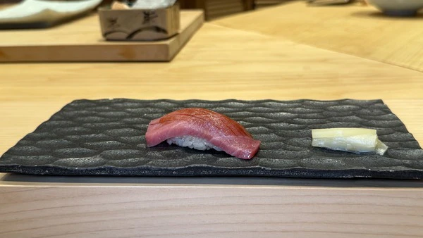 This Waikiki restaurant has a new, nigiri-focused omakase