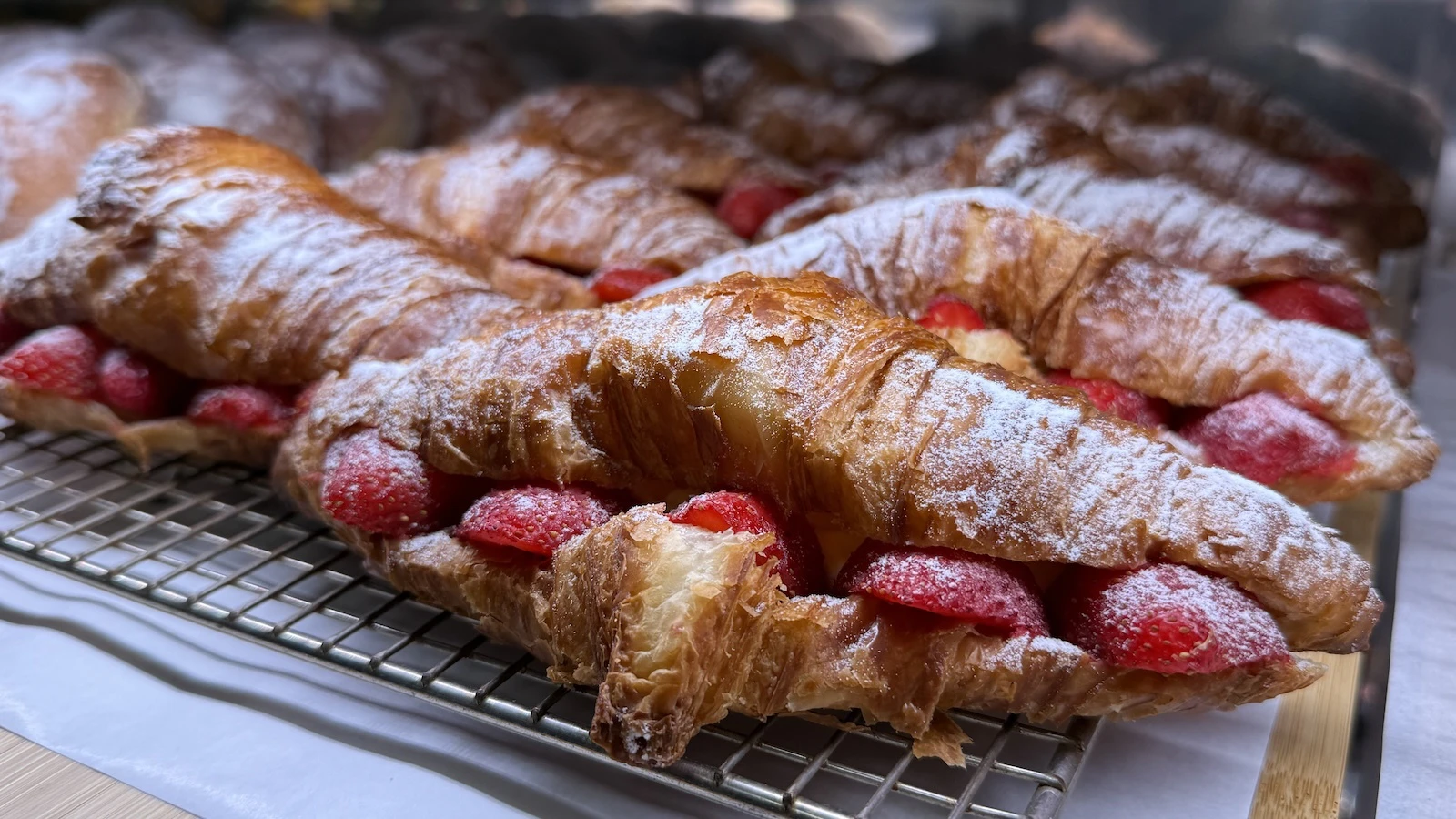 Paris Baguette croissants