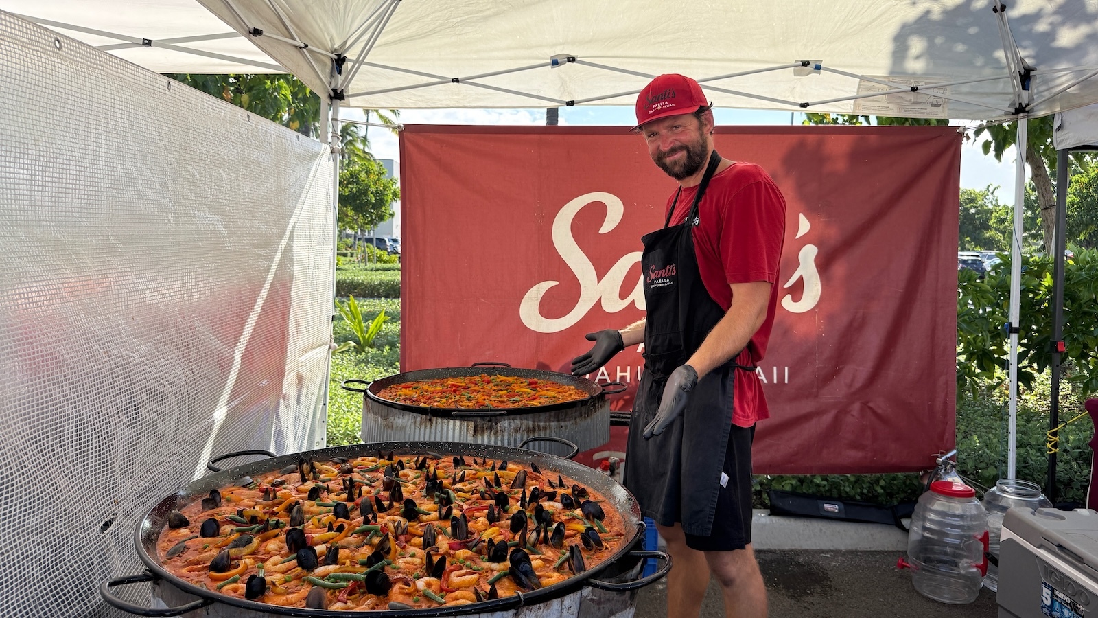 This biz showcases authentic paella