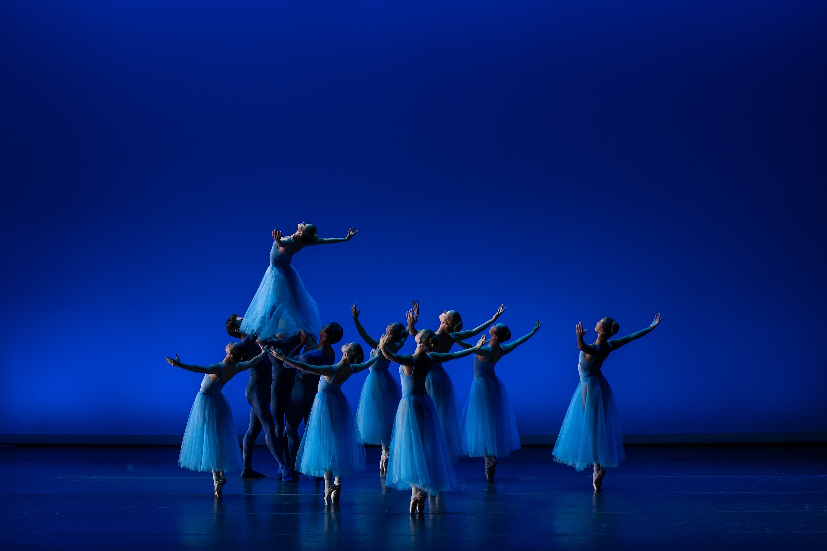 Ballet Hawaiʻi's “Reflections in Motion" showcase features students, alongside professionals