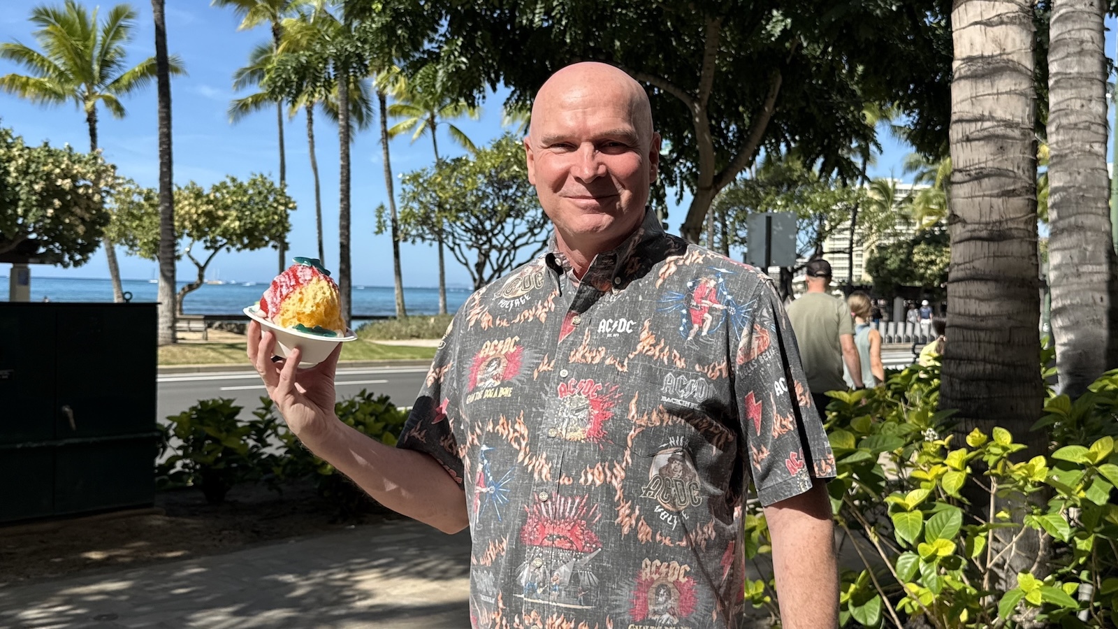 SinIceStir Shave Ice opens in Honolulu