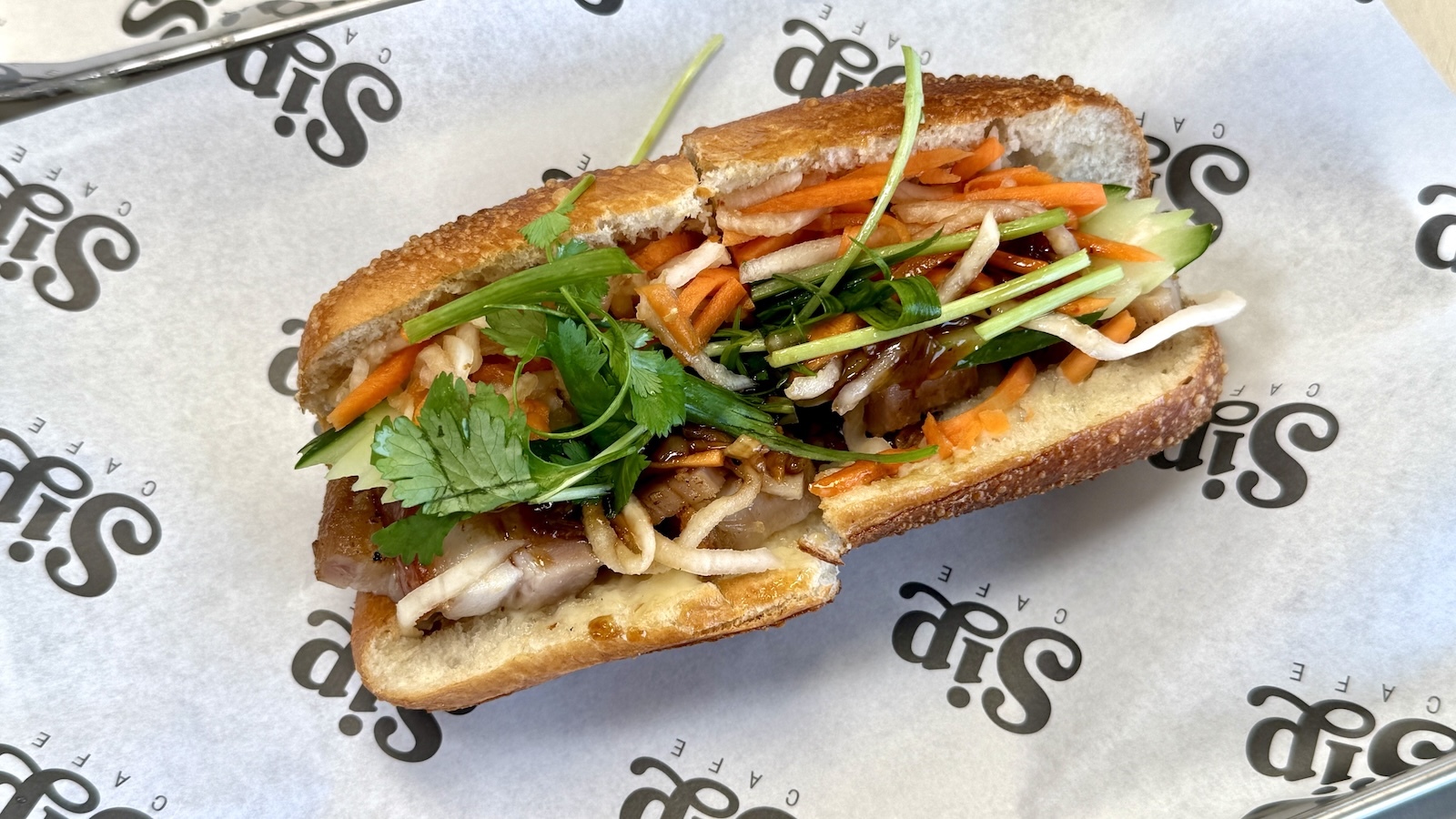 roast pork banh mi
