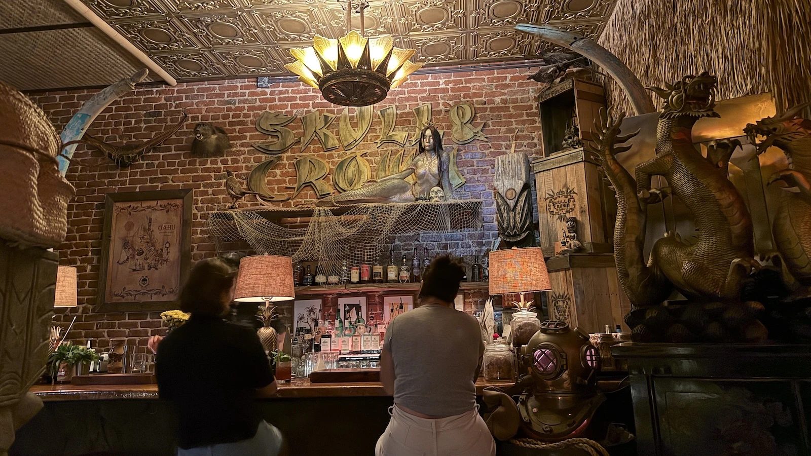 Skull & Crown interior