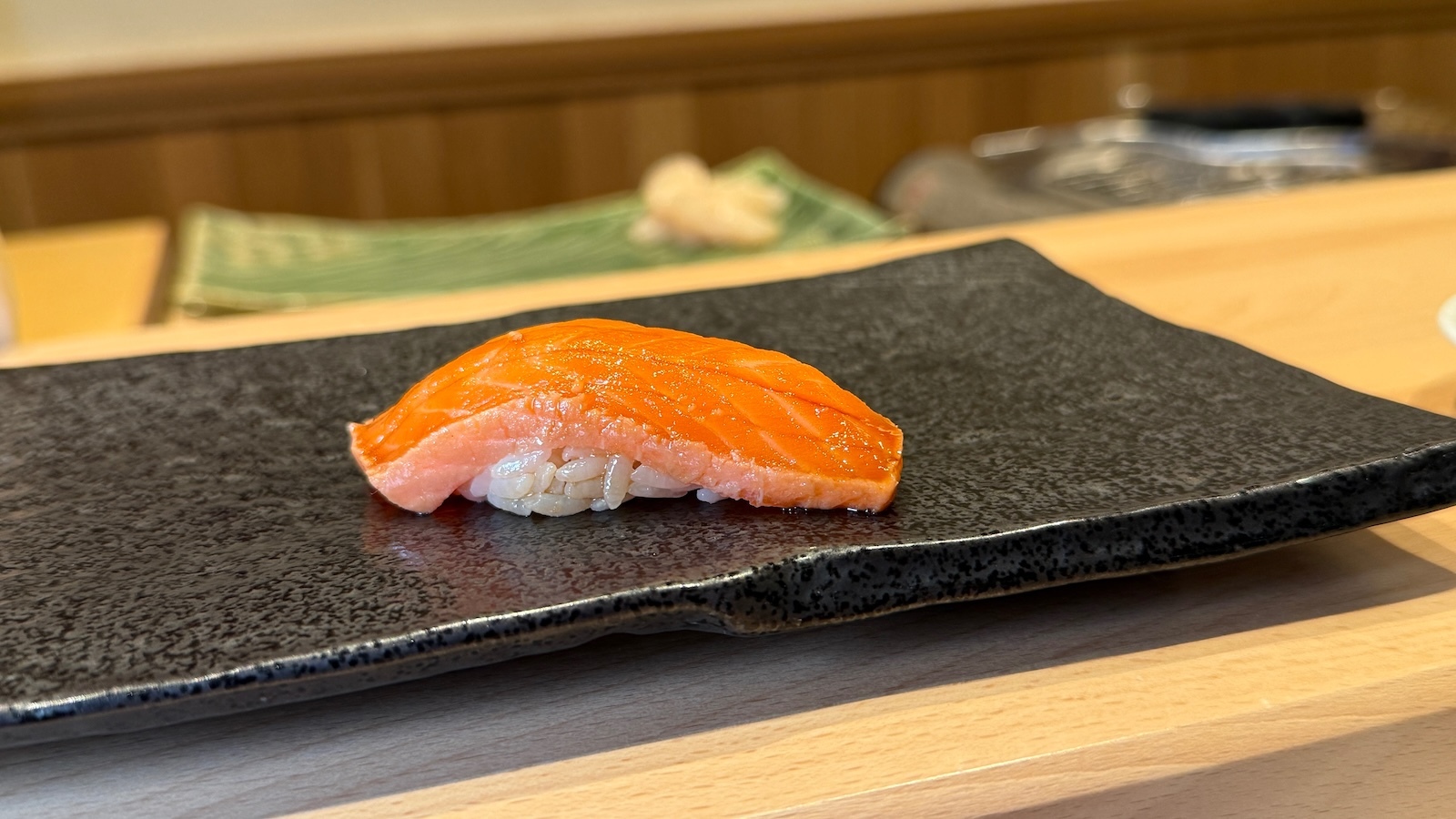 salmon nigiri