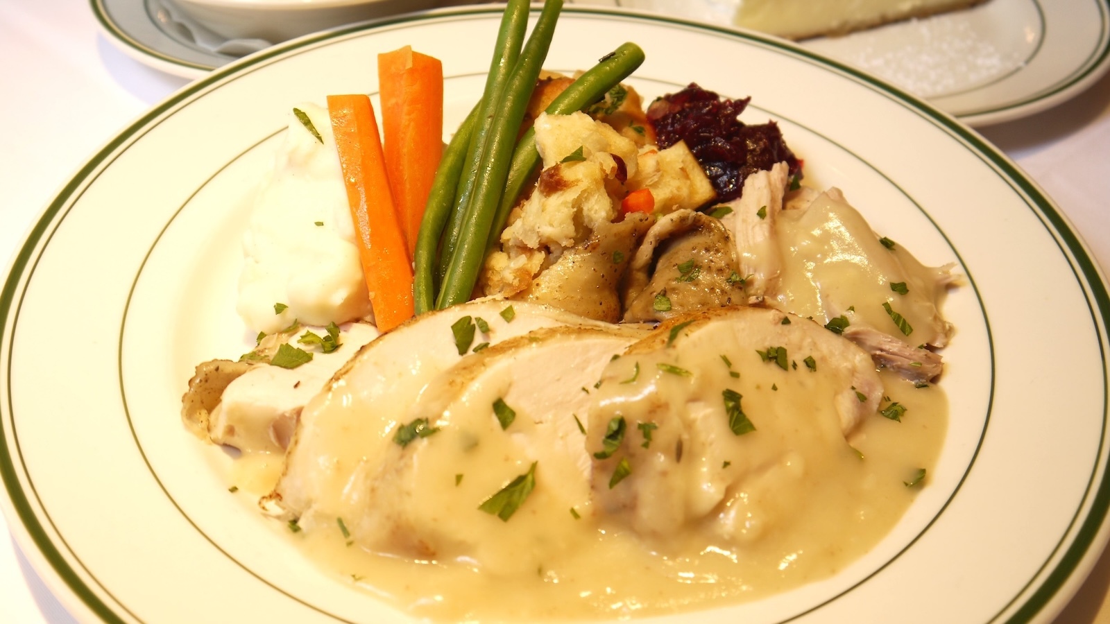 roast turkey with gravy and mashed potatoes