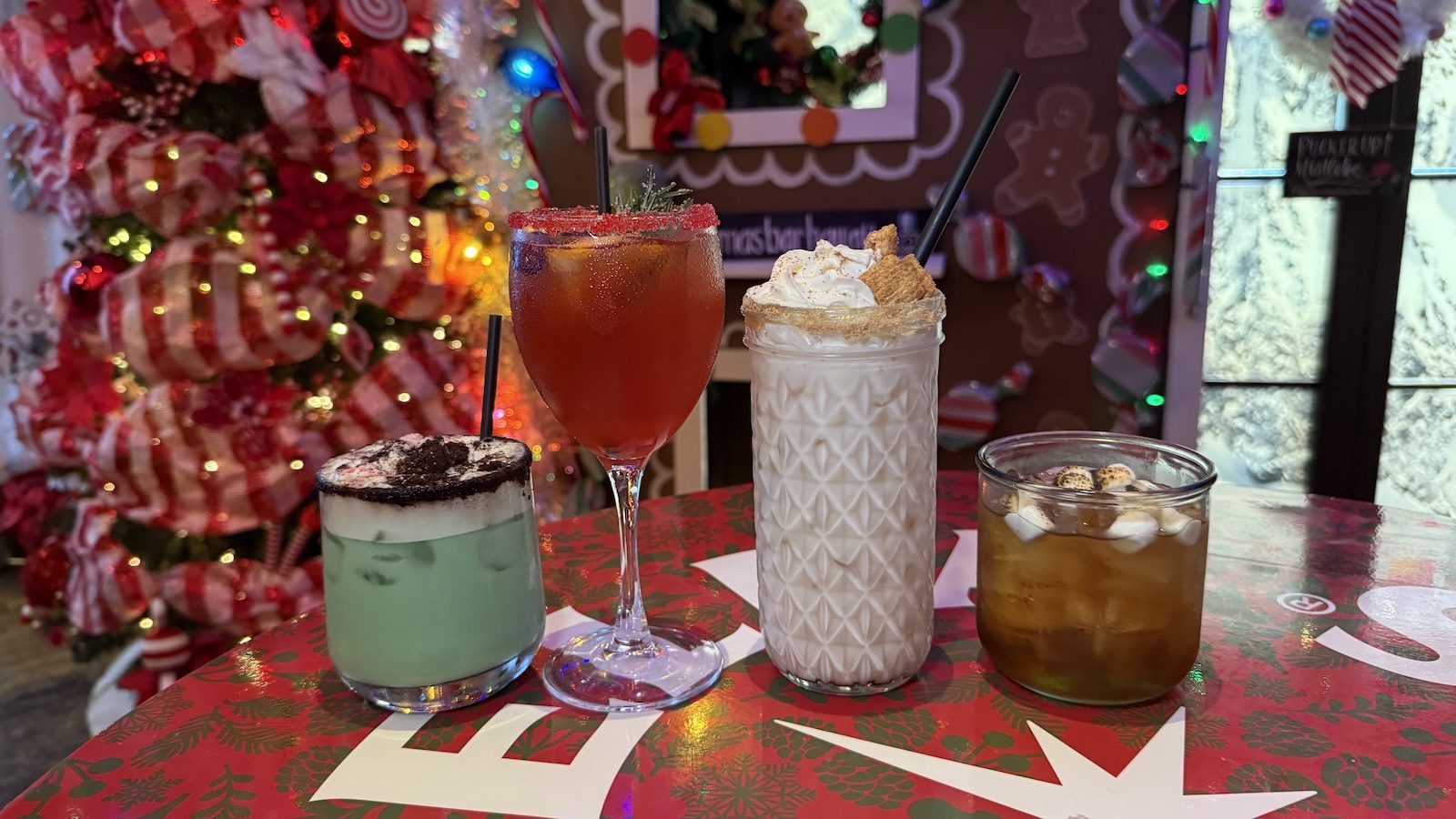 The Christmas Bar Hawaiʻi is now open