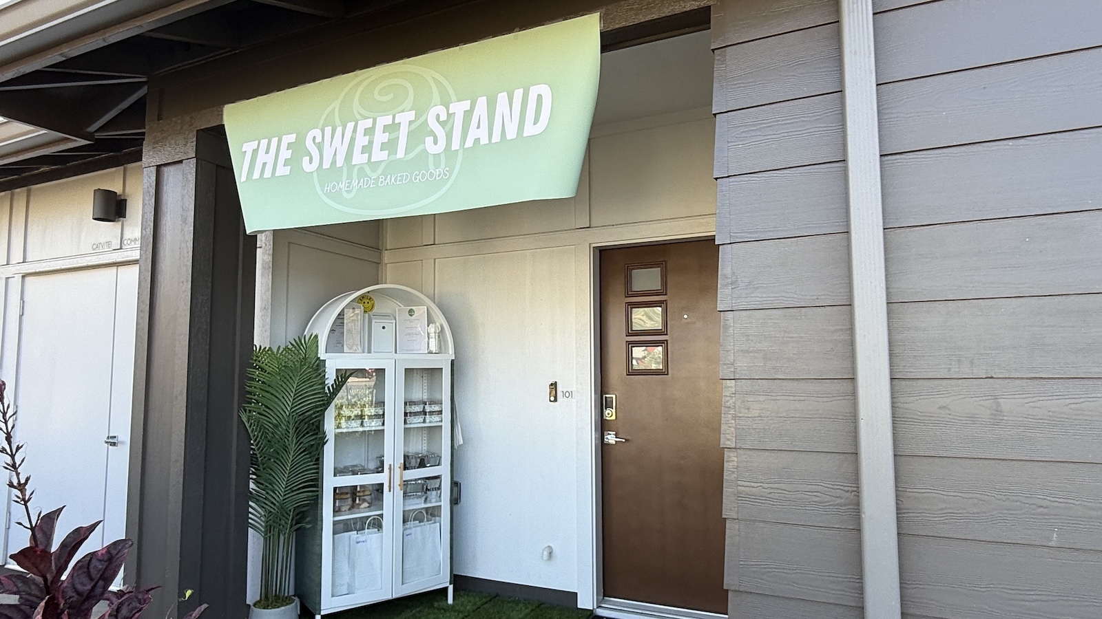 The Sweet Stand sign