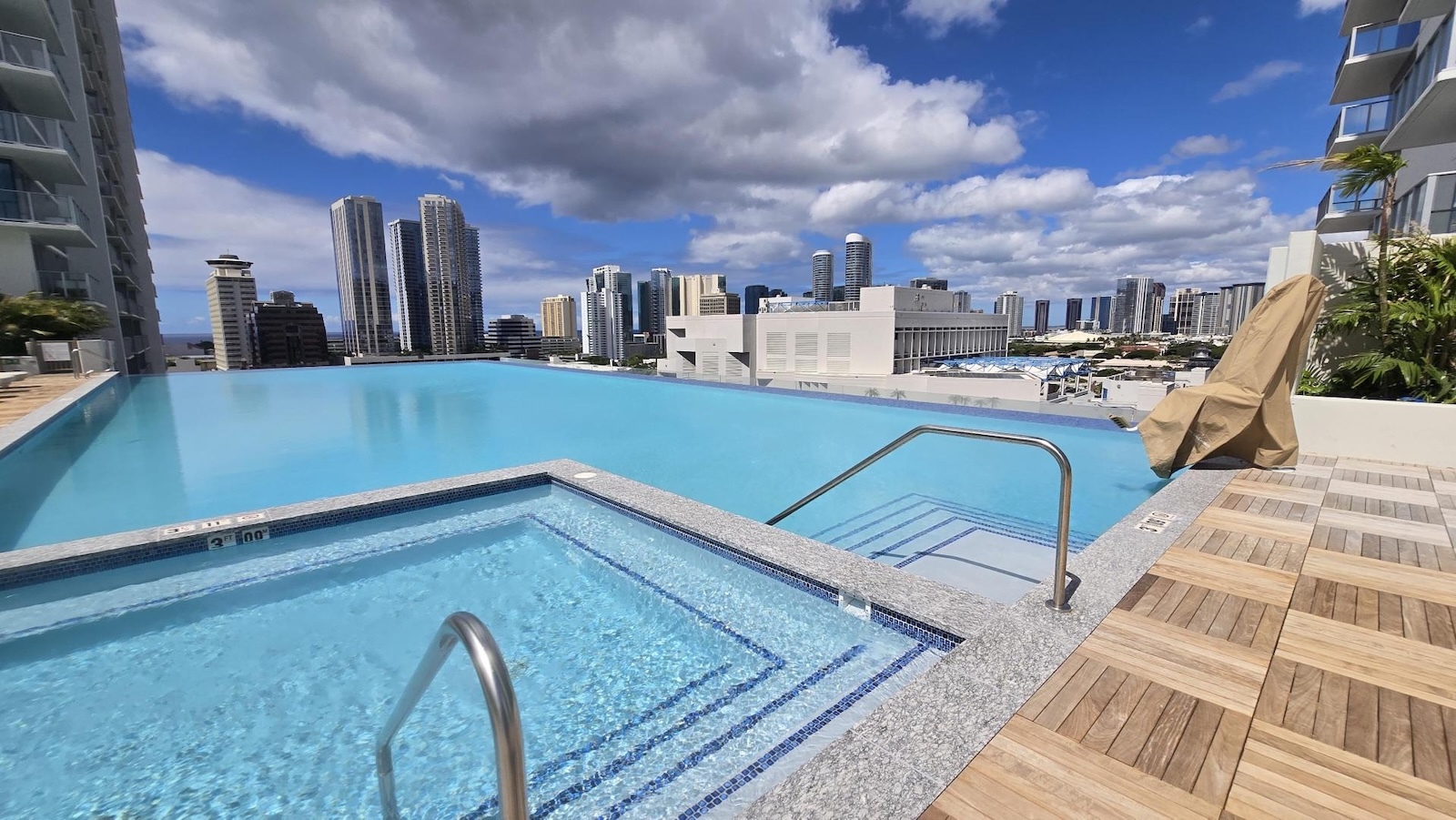 The recreation deck at The Park on Ke‘eaumoku