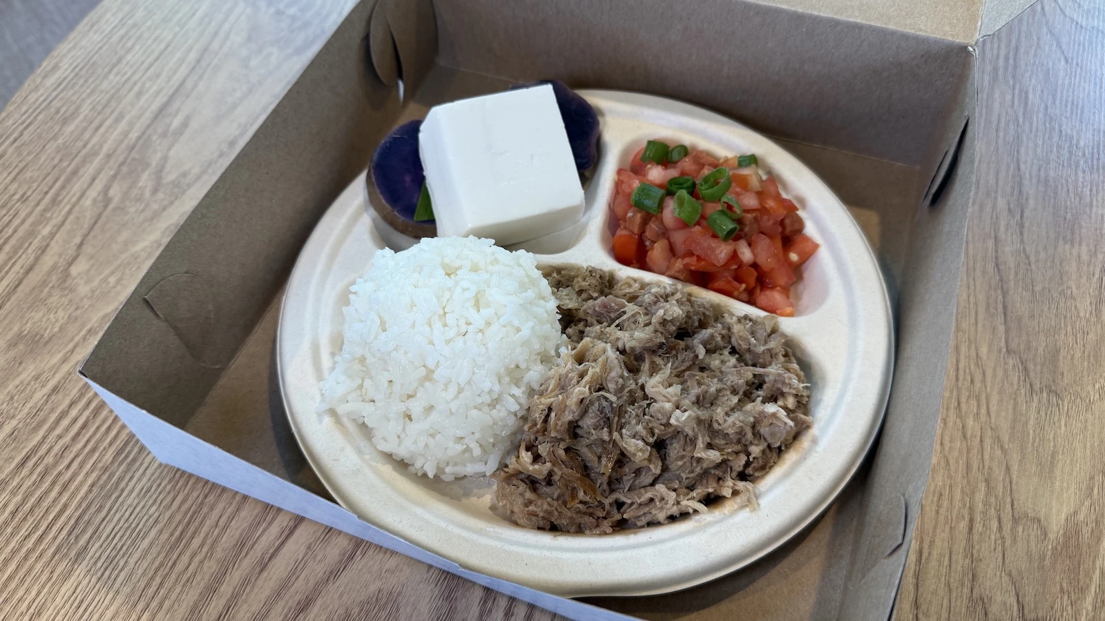 Hawaiian plate