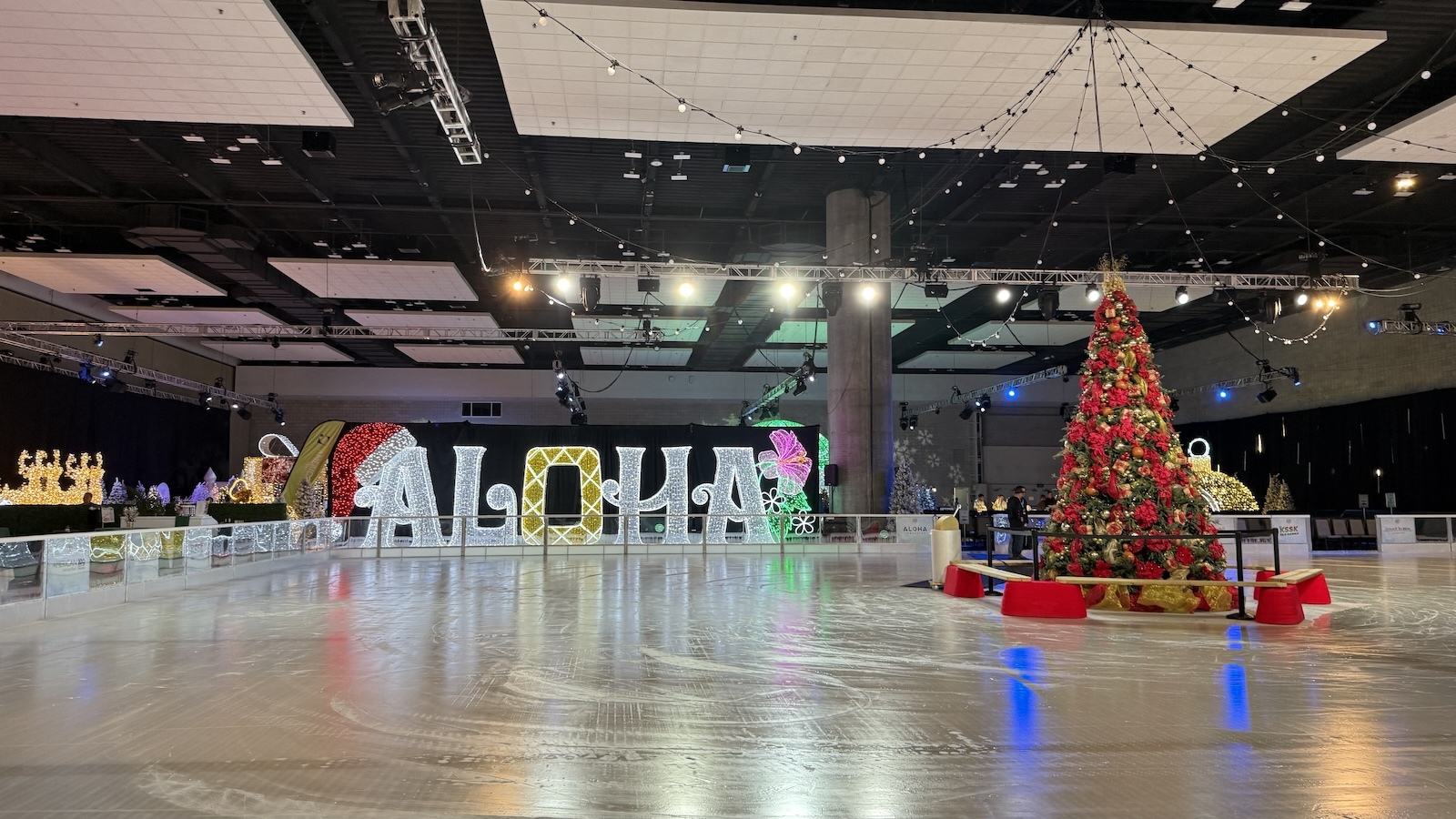 ‘Twas the Light Before Christmas on Ice opens in Honolulu