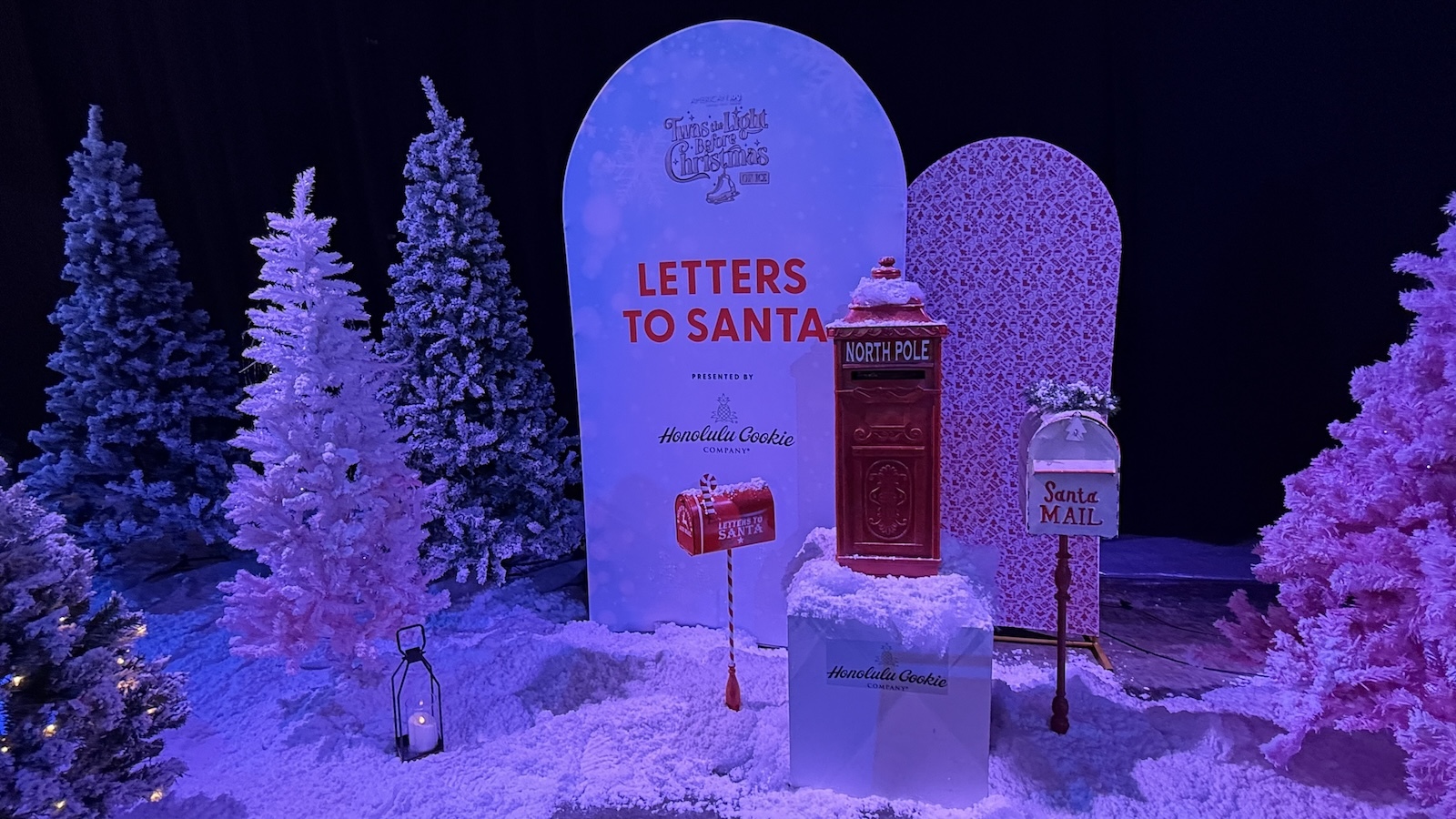 Letters to Santa station