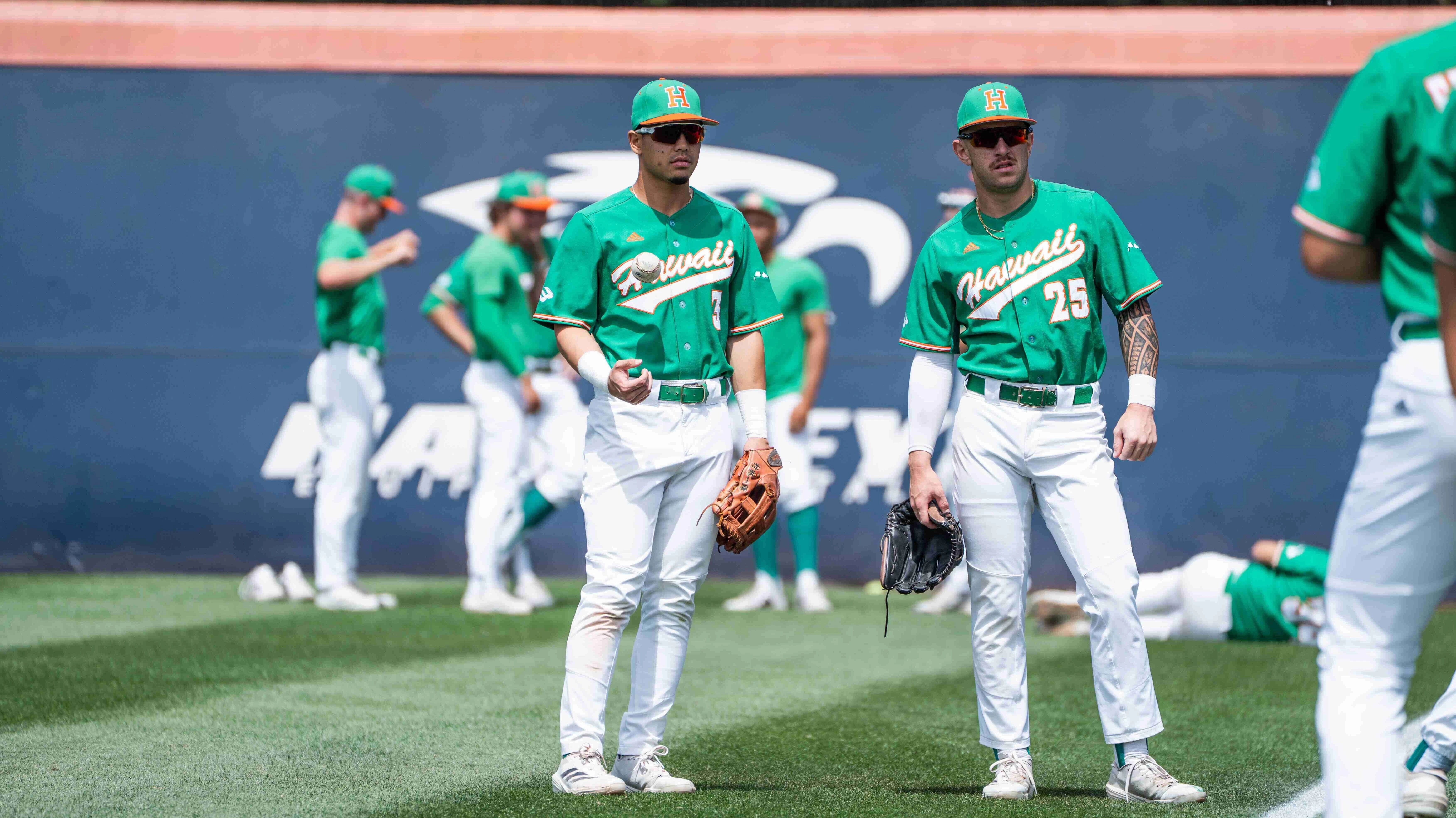 UH baseball seniors 052425