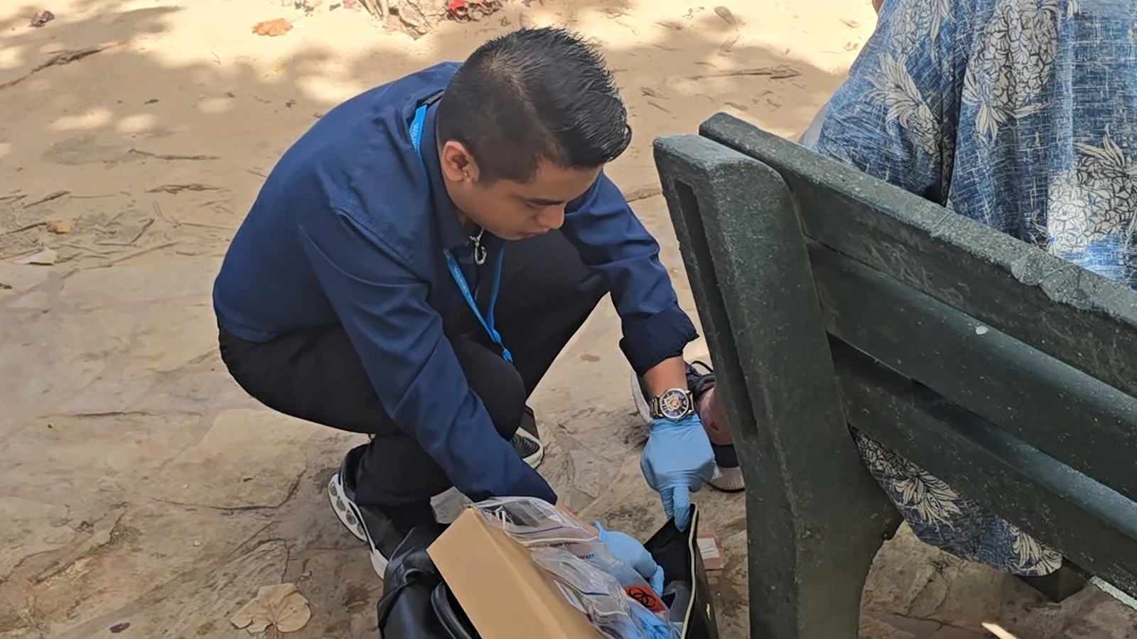 Outreach team provides medical, social services to homeless in Waikīkī