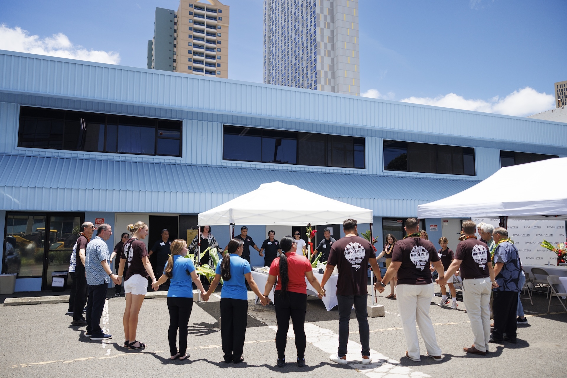 Henry Schein leaders and staff, along with community members, gathered to dedicate the new medical distribution center on July 1.