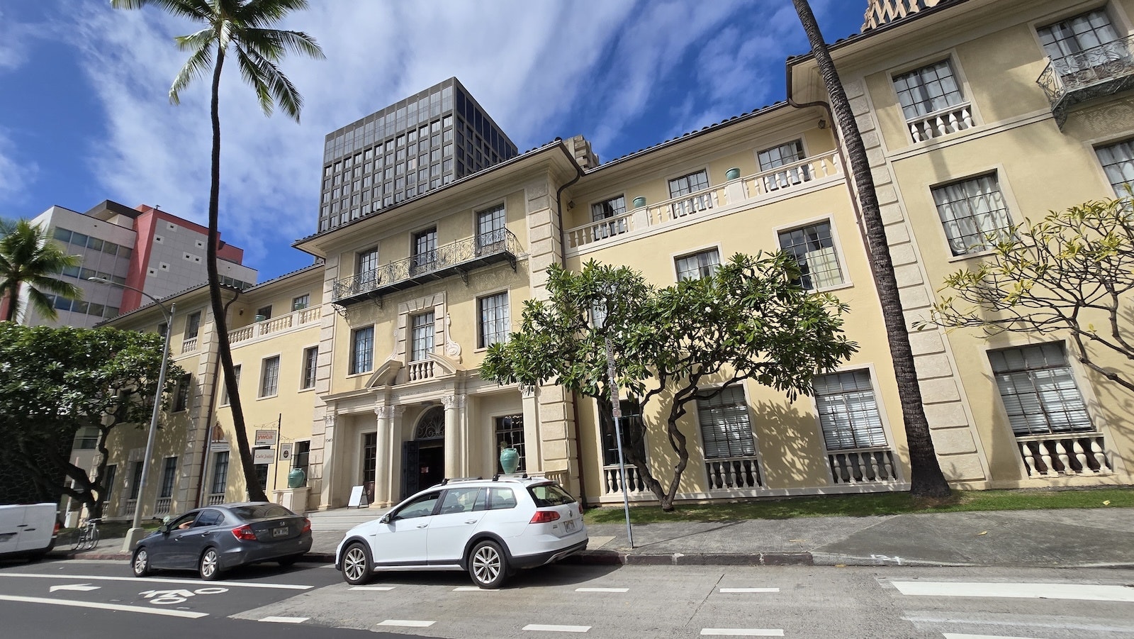 YWCA Laniākea in Downtown Honolulu