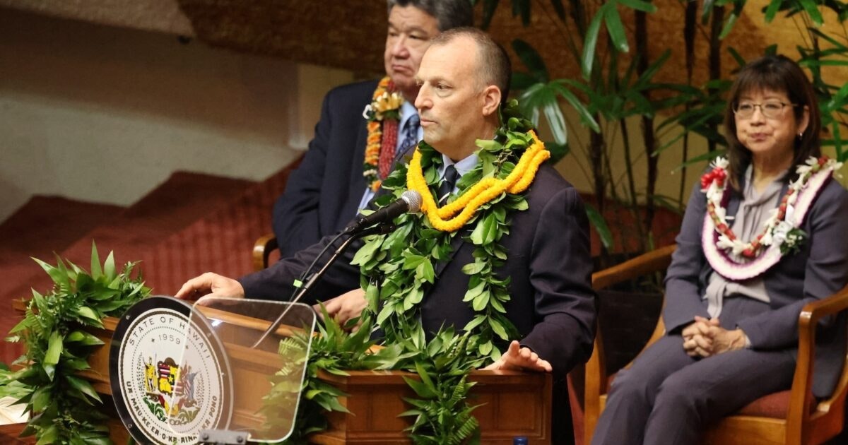 Earlier retirements for state employees on Green's intent to veto list