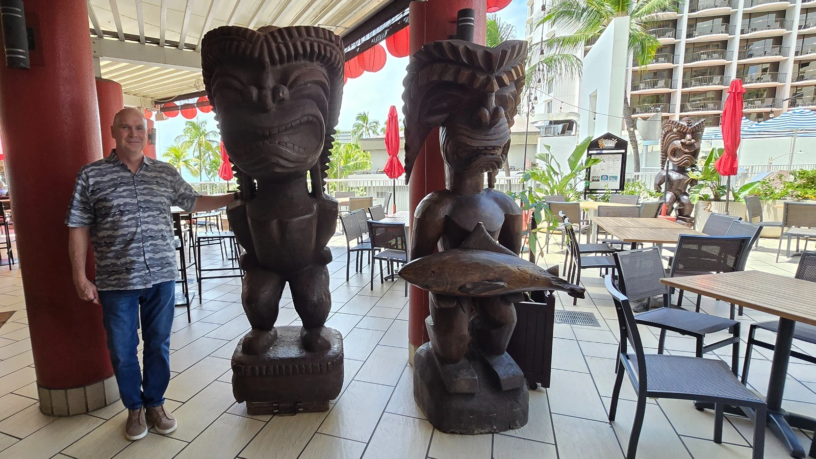 Bill Tobin, co-founder and managing partner of Tiki’s Grill & Bar, is pictured at the Waikīkī eatery on April 9.