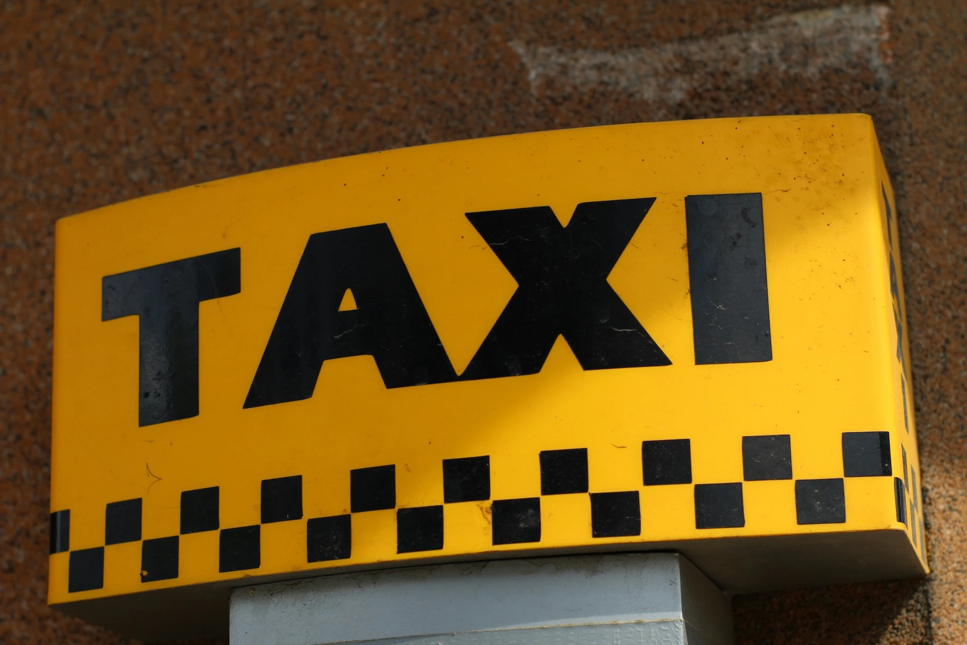 Taxi plate