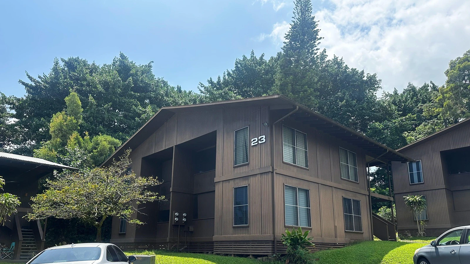 The Hale Kāwili Apartments on property adjacent to UH-Hilo.