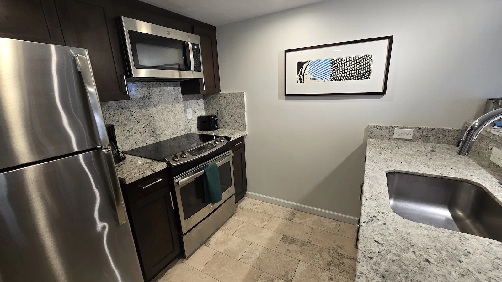 The kitchen of Ilikai Unit 223