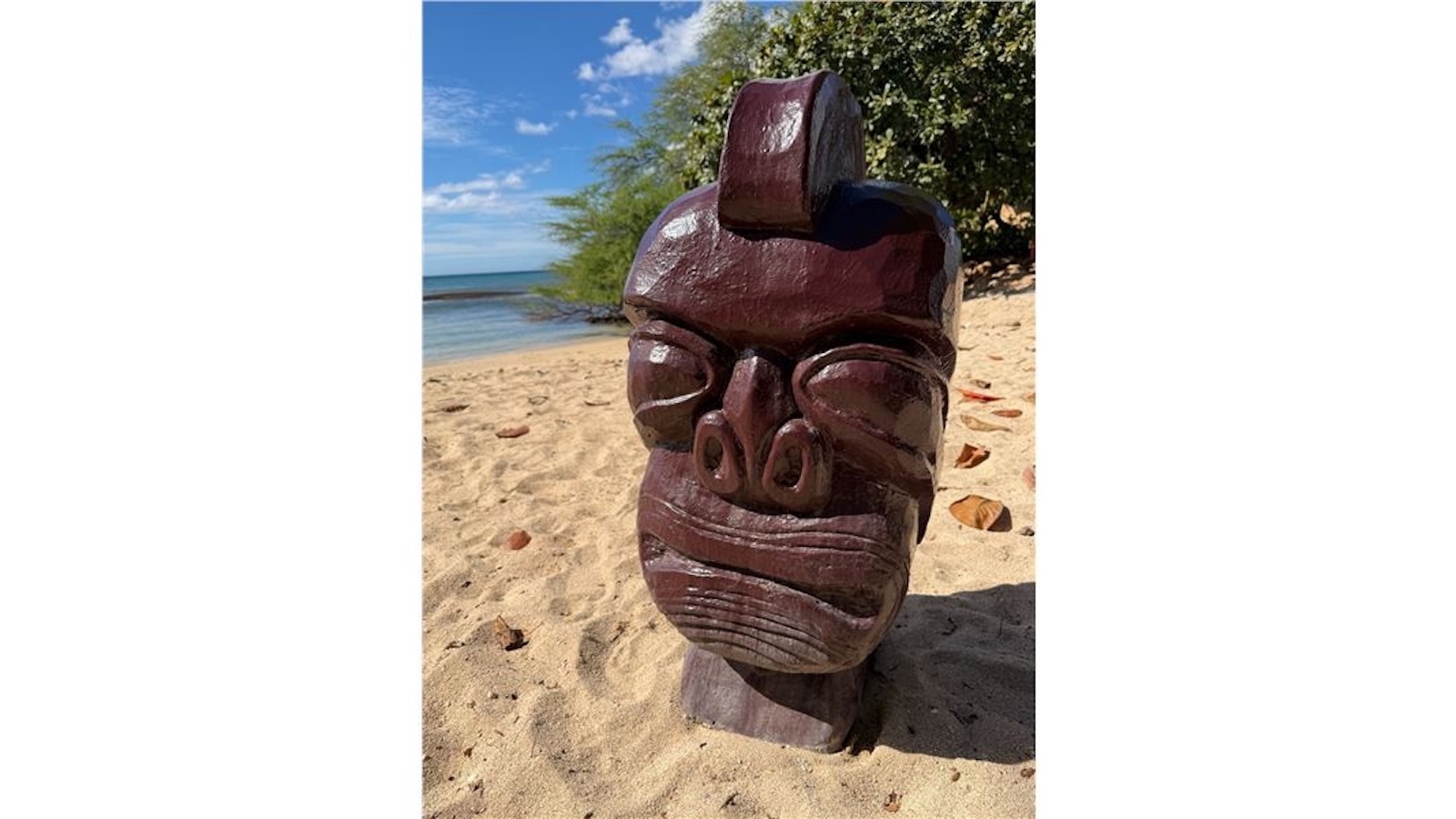A tiki statute from Paradise Cove Lū‘au is one item for auction.