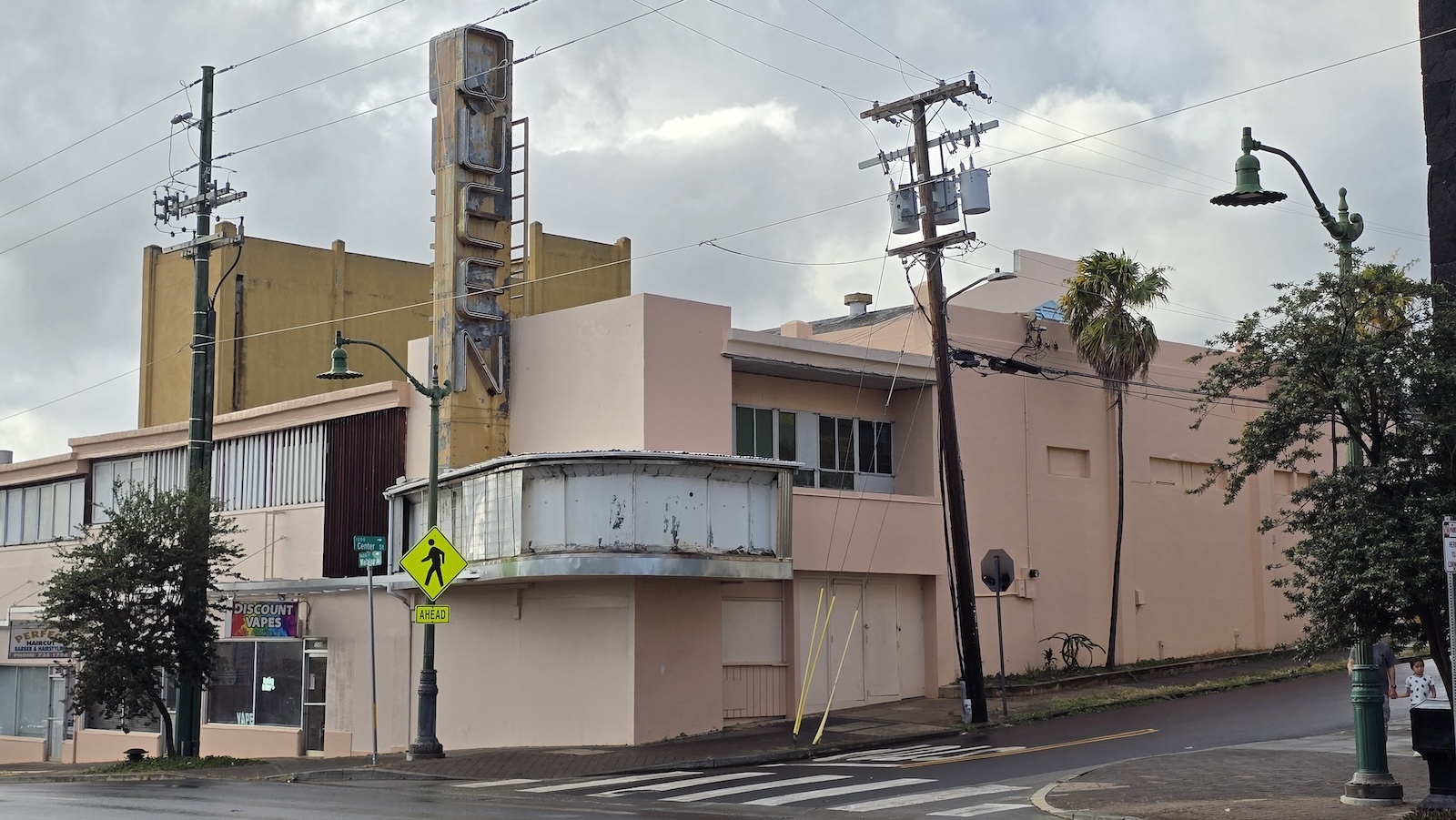 The Queen Theater in Kaimukī.