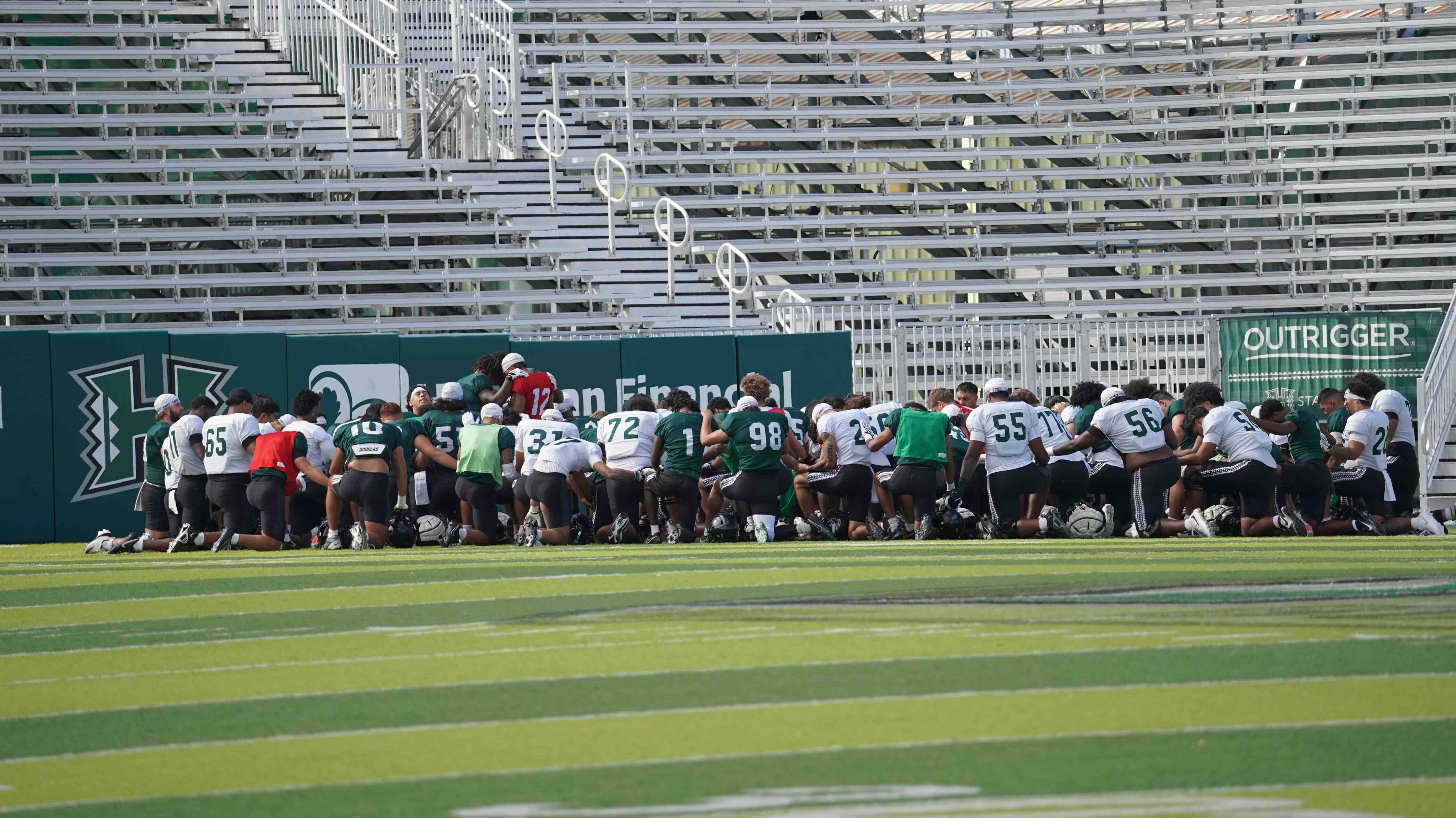 Hawaii football 082926