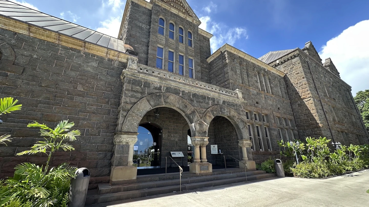 Auction: bid to support the Bishop Museum