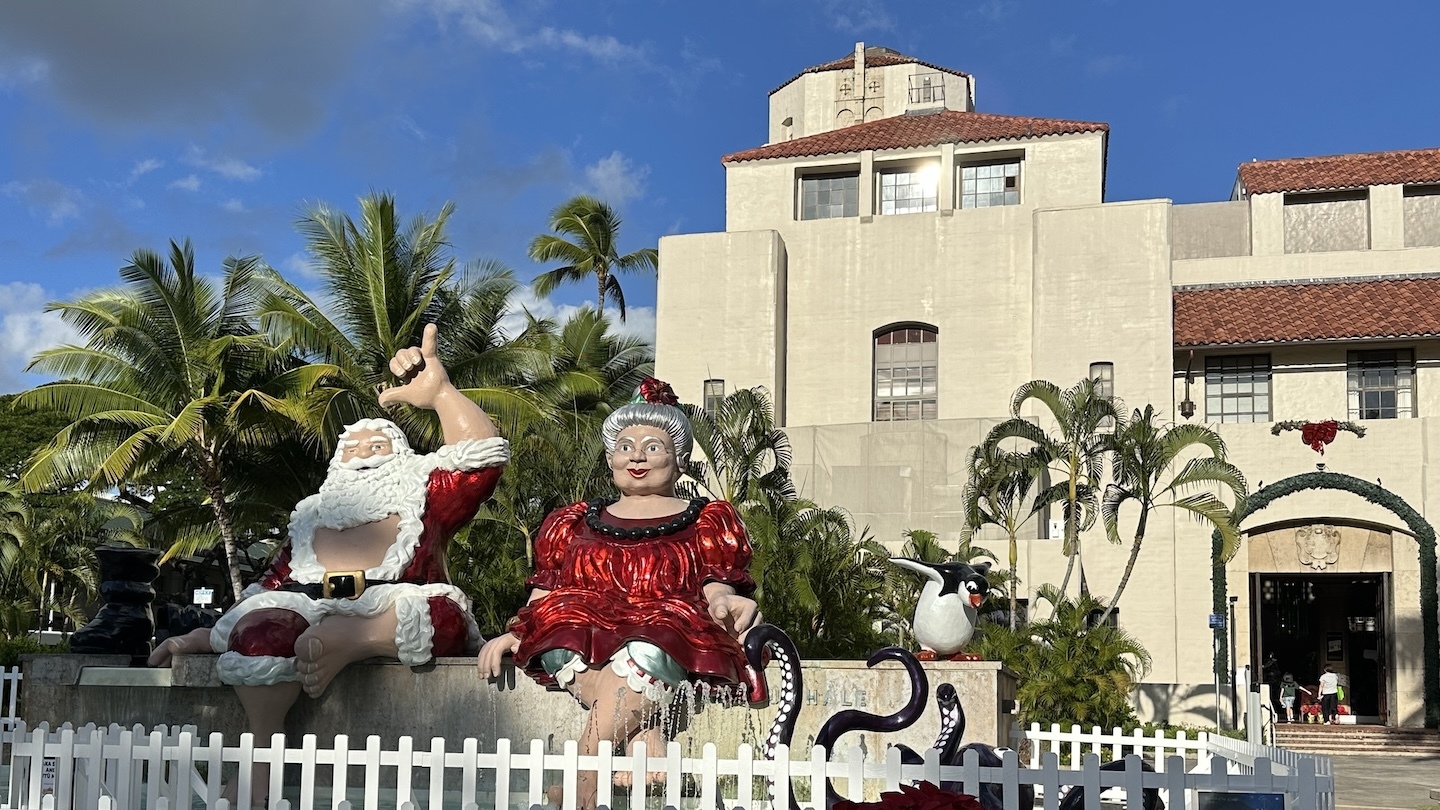 20-plus Christmas parades on Oʻahu