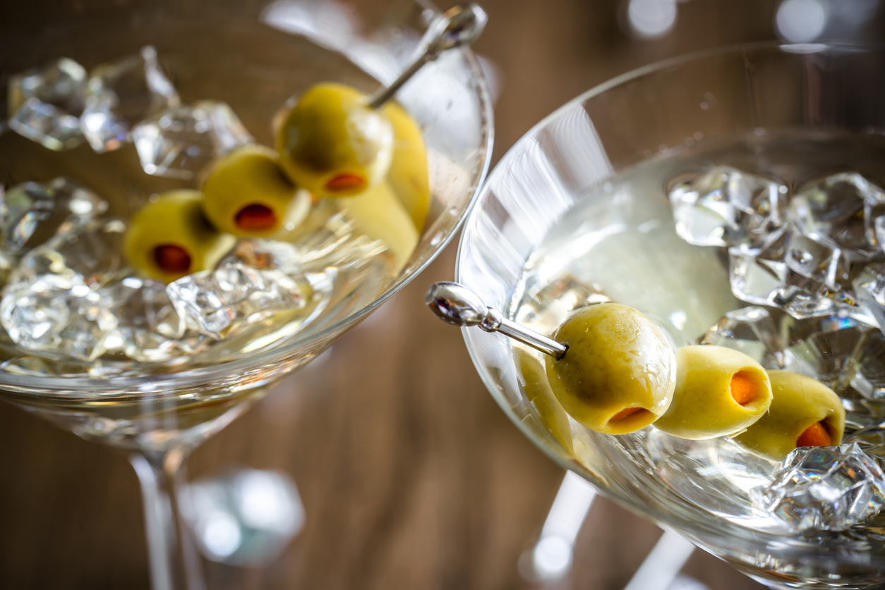 martini with olives on the rocks