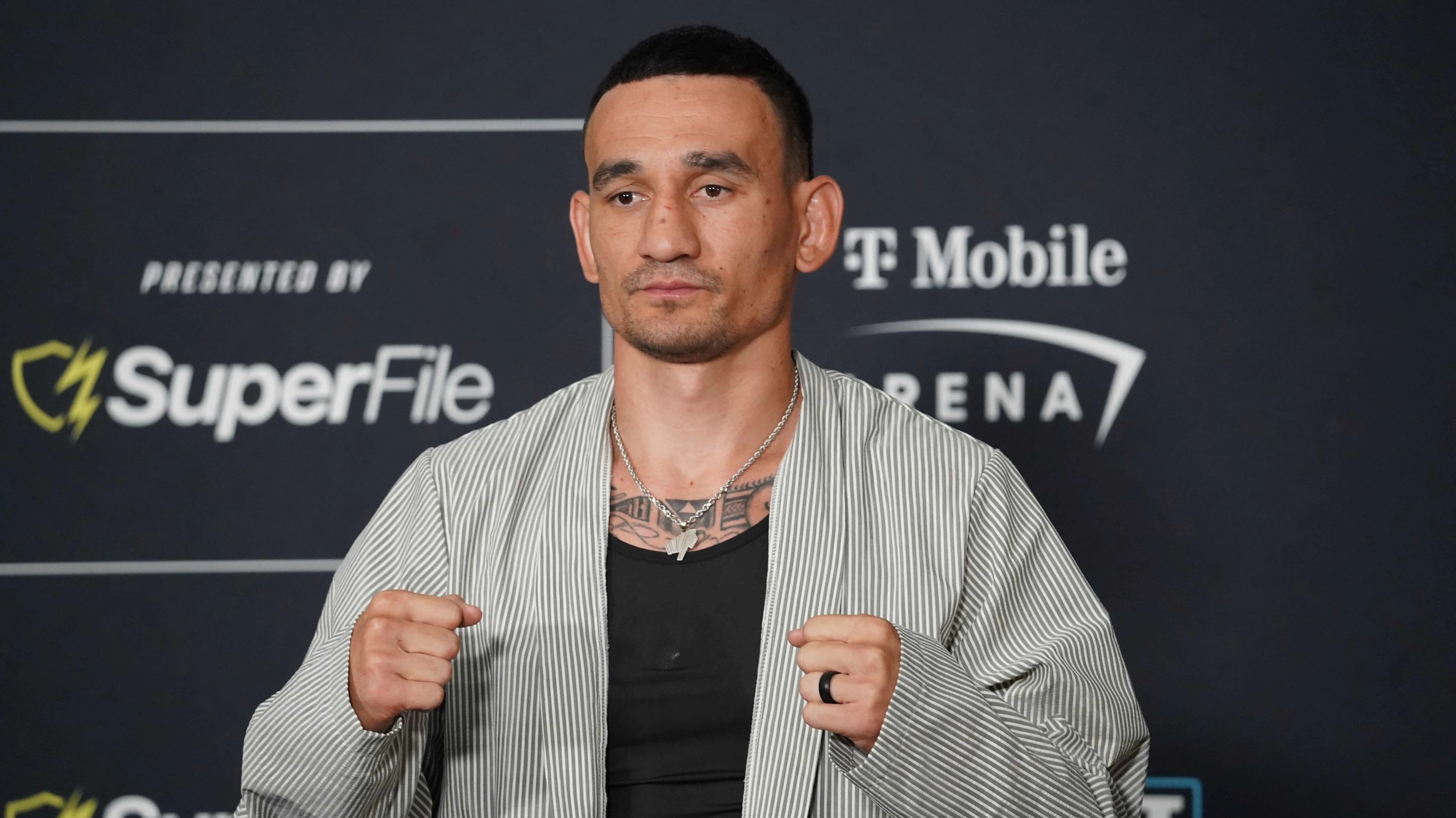 Max Holloway 070826