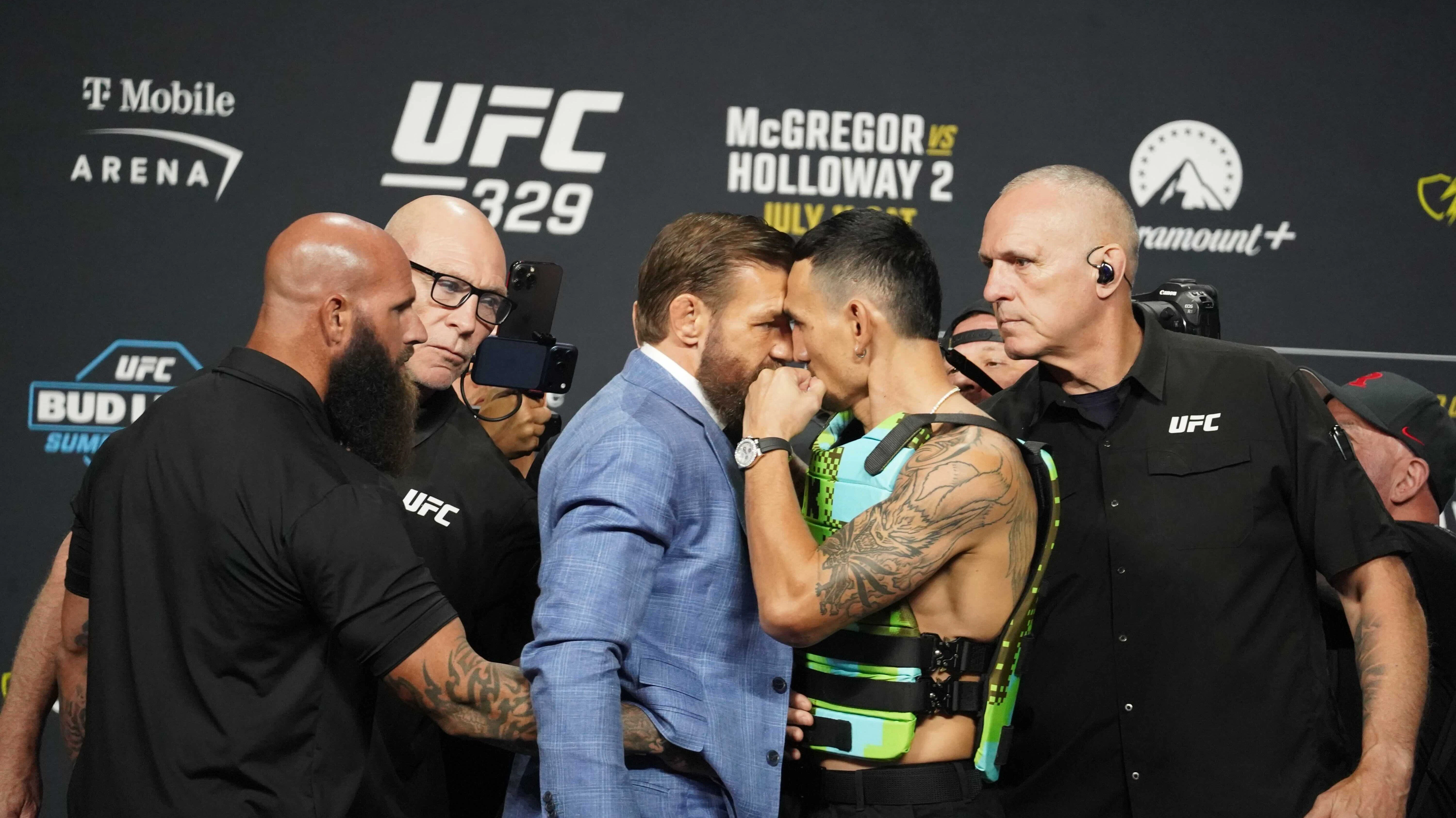 Max Holloway Conor McGregor 070926
