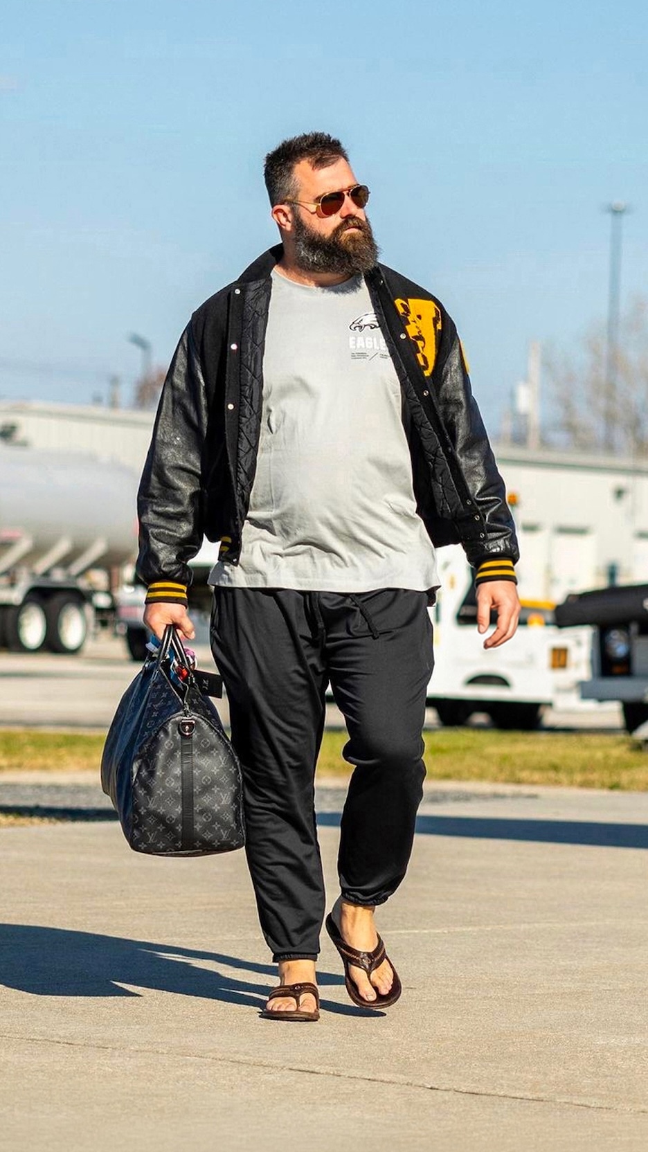 Mea Ola Nuʻu is a nod to a longtime favorite of Jason Kelce: the Mea Ola sandals.