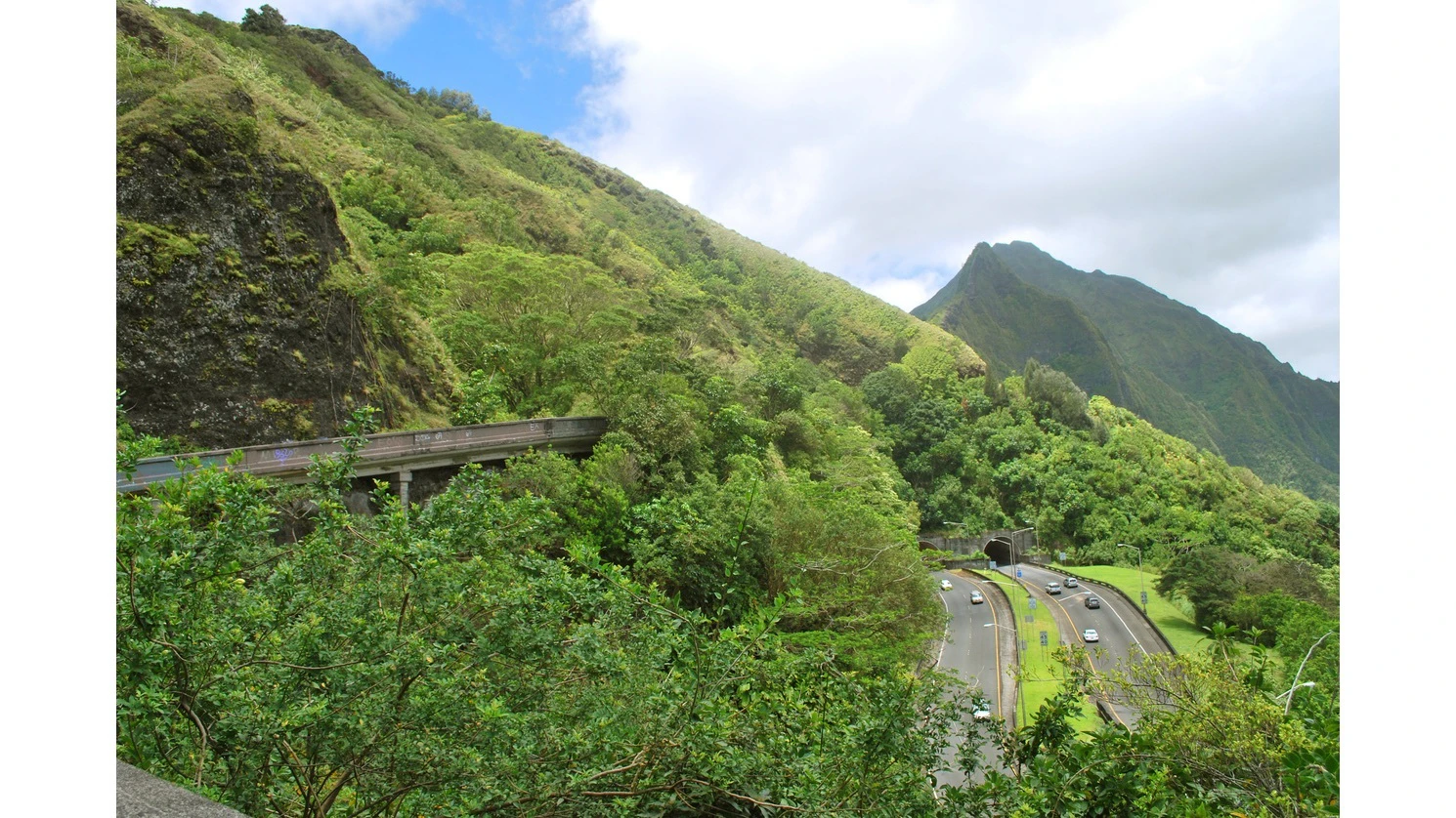 Hawai‘i Scene on Social: Pork over the Pali