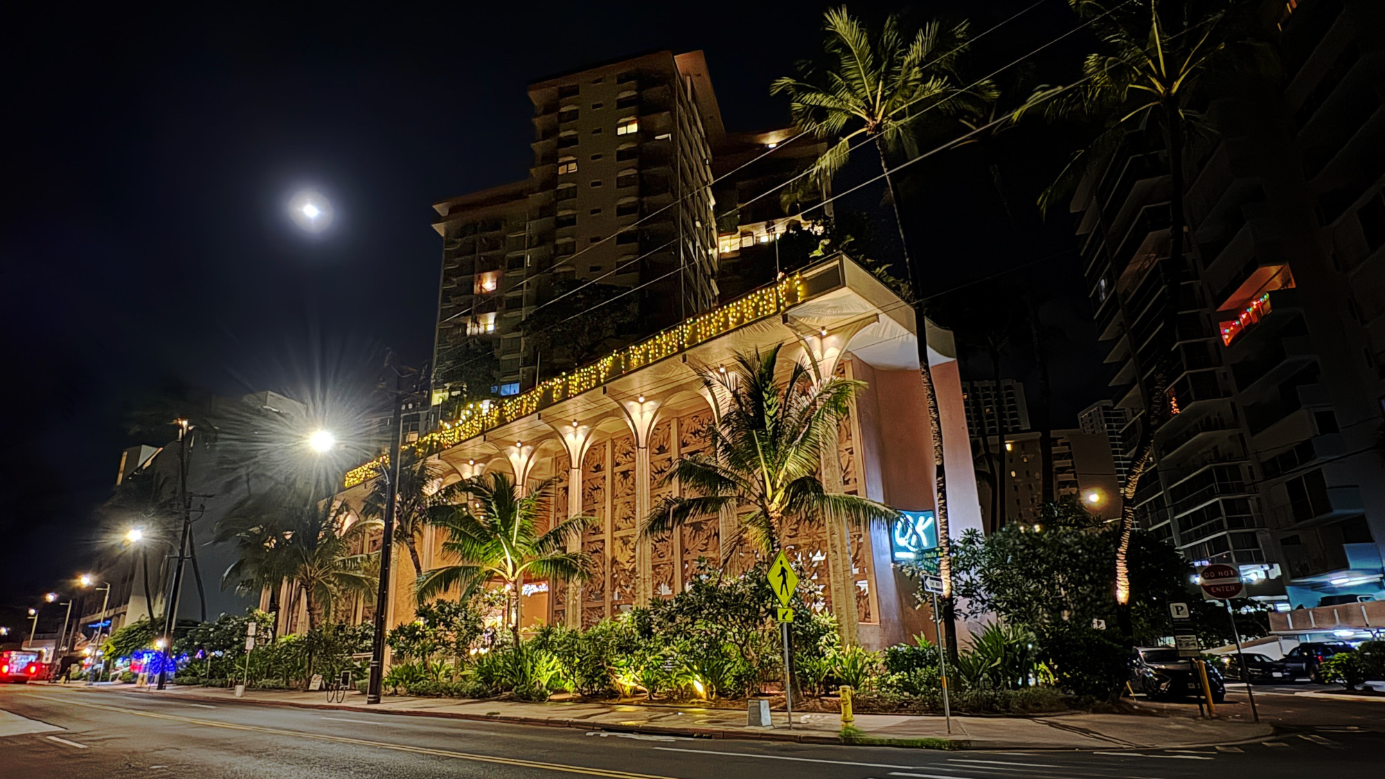 Queen Kapi‘olani Hotel
