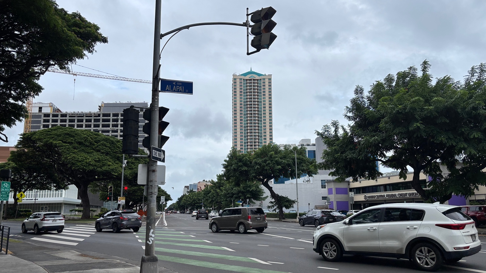 South King Street, Alapaʻi Street, Department of Transportation Services